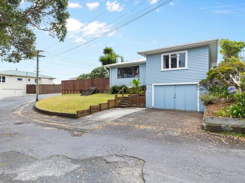 13 York Crescent, Westown