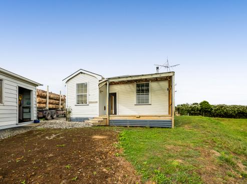 10 Egmont Street, Normanby
