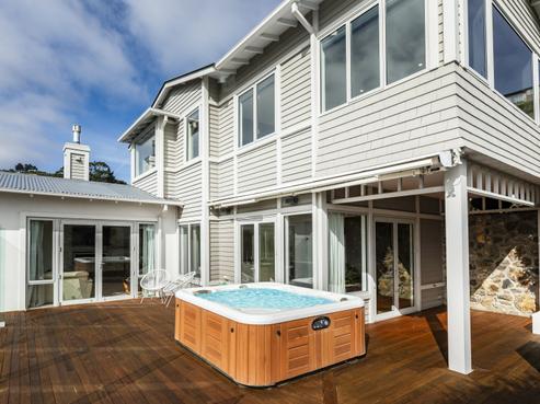 2 Challenger Lane, Redcliffs