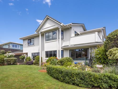 12 Rua Road, Paraparaumu Beach
