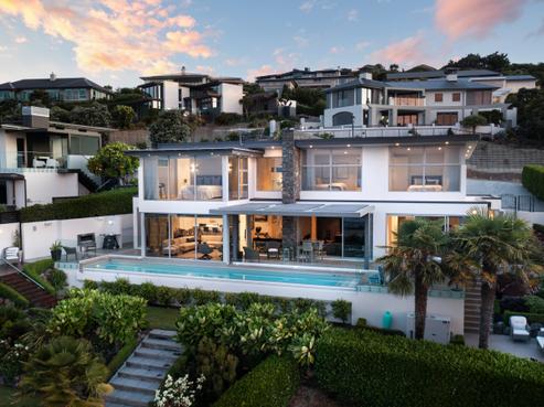 8 Avery Place, Redcliffs