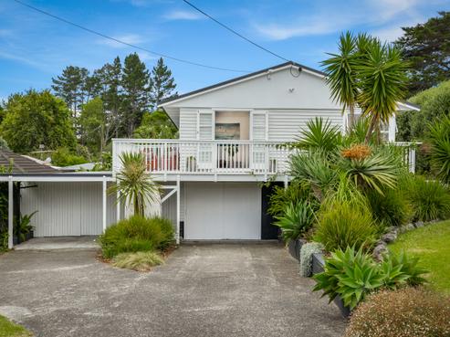 121 Taikata Road, Te Atatu Peninsula
