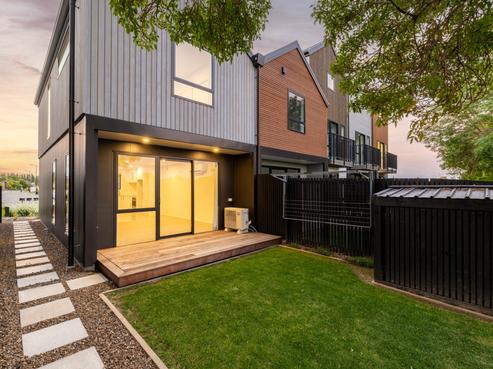 9A Malaga Crescent, Casebrook