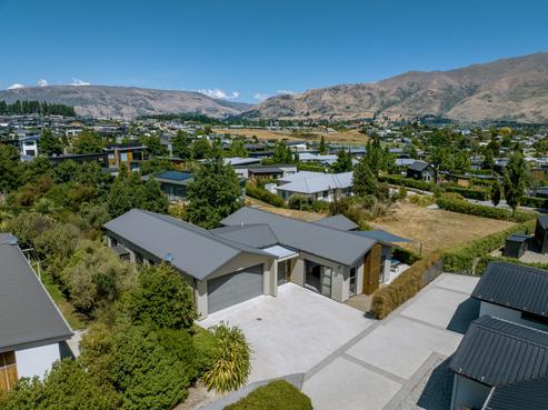 15 Matipo Street, Wanaka
