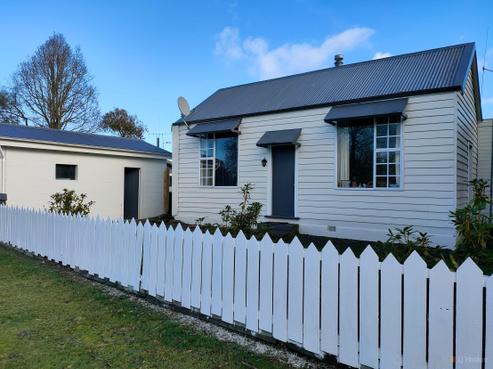 11 Lyall Terrace, Temuka
