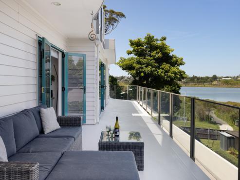9 Bay Street, Matua