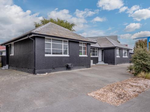8 Opawa Road, Waltham