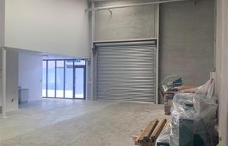 Container Friendly 244sqm Warehouse