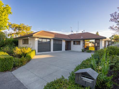 45 Chippendale Crescent, Highbury