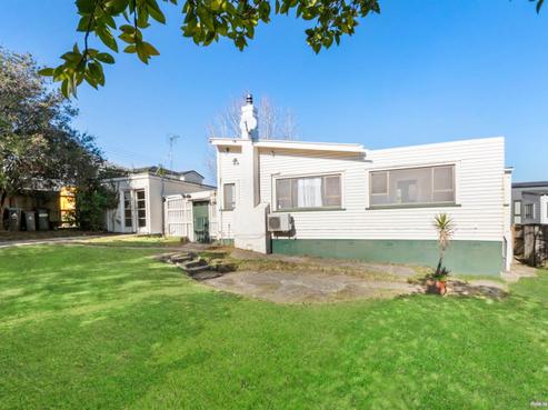 77 Tiverton Road, Avondale