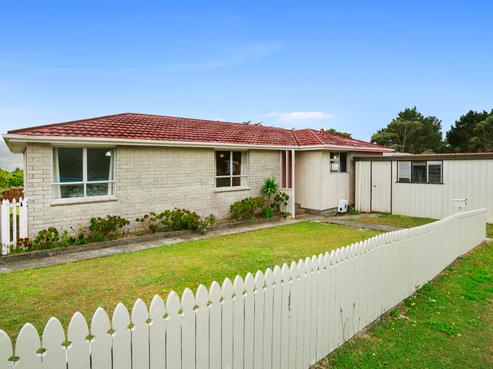 90 Jamaica Drive, Grenada North