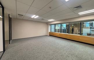High Quality Suite on Shortland St