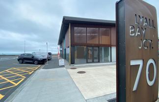 Prime Visibility - Lyall Bay