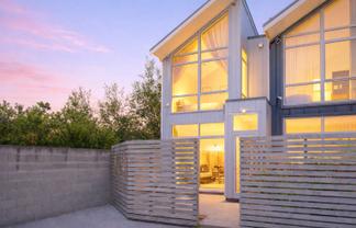 8/34 Main Road, Tawa