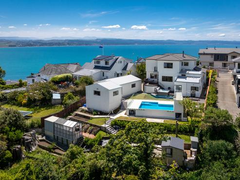 125 Thompson Road, Napier Hill