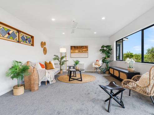 15 Pine Park Road, Onerahi