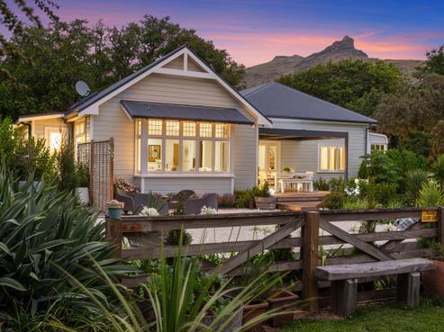 86 Bridle Path Road, Heathcote Valley