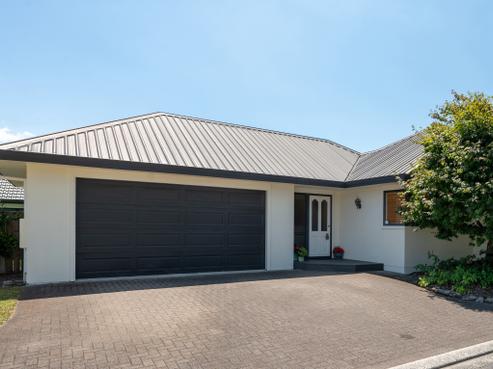 42 Warwick Drive, Lynmore