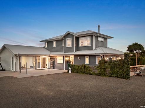 20 Niccone Place, Bombay