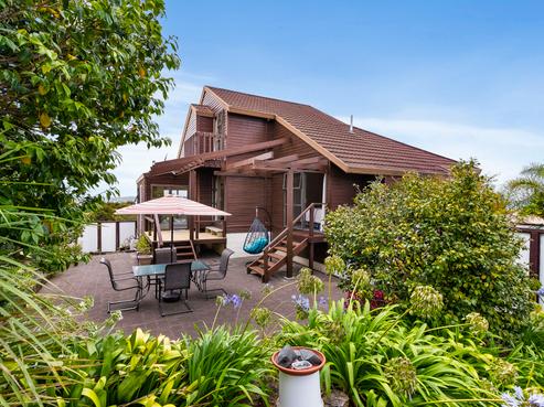 150 West Harbour Drive, West Harbour
