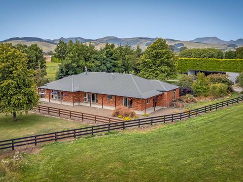 173 Ridge Road, Lincoln