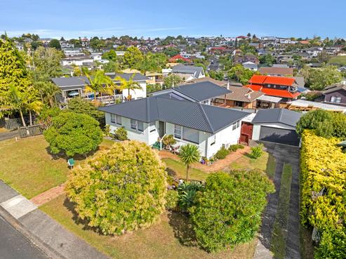 32 Kirby Street, Glendene