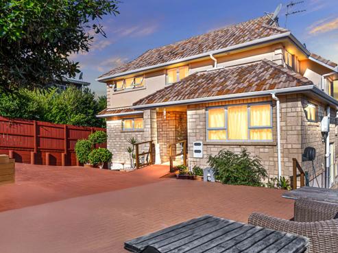 2/567 Glenfield Road, Glenfield