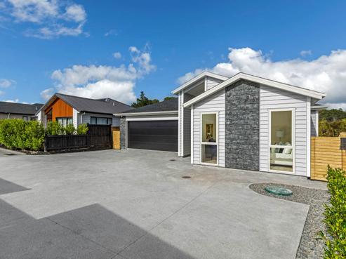 7 Reid Court, Wainui
