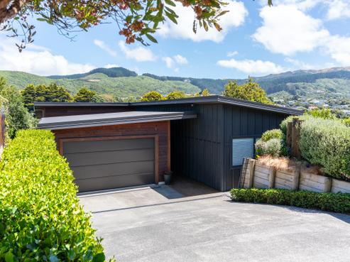 4A Ryan Grove, Tawa