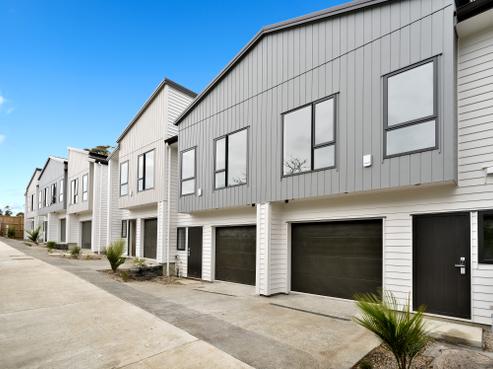 7/30A Tirimoana Road, Te Atatu South
