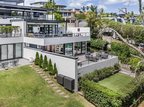 17/258 Hurstmere Road, Takapuna