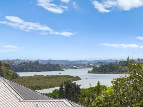 27D Taipari Road, Te Atatu Peninsula