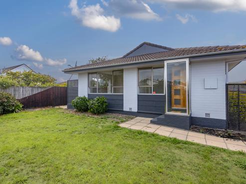 1/9 Wanstead Place, Woolston