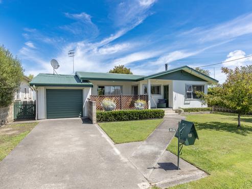 19 Woburn Street, Waipukurau and Surrounds