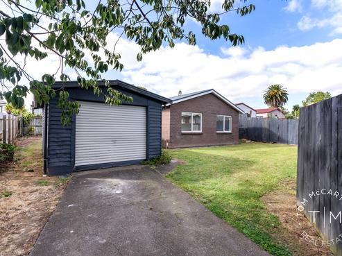 4B Whitley Crescent, Otara