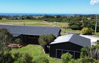 415 Kirihau Road, Koru