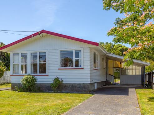 33 Fox Street, Featherston