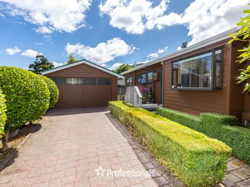 10 Laredo Grove, Totara Park