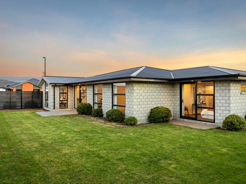 35 Bonecrusher Street, Lincoln