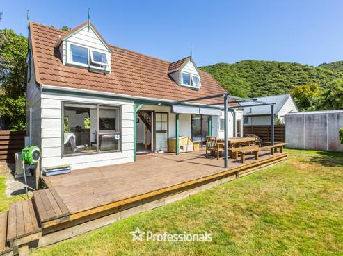 58 Larchmont Grove, Totara Park