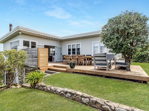 32 Blue Pacific Parade, Riversdale Beach