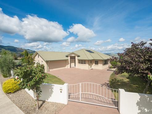 43 Covent Drive, Stoke