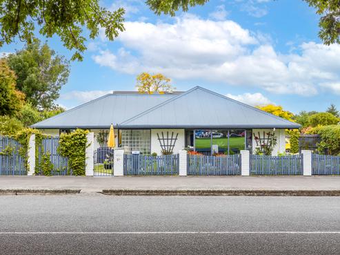 21 Mona Square, Ashburton