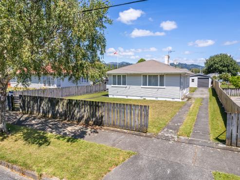 27 Rimutaka Street, Trentham