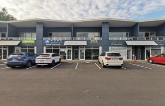 Albany 76sqm office next to Pinehurst School