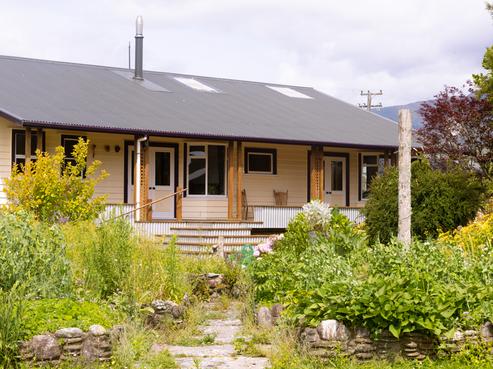327 Wanganui Flat Road, Harihari