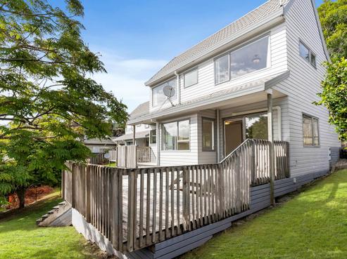 2 Logan Lane, Stanmore Bay