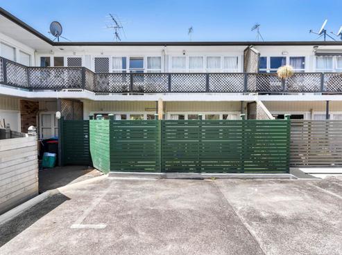 15/11 Tawera Road, Greenlane