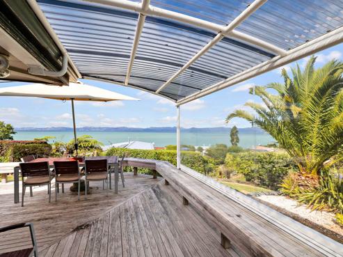 1843B East Coast Road, Whakatiwai