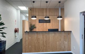 Hamilton East near new fitted office